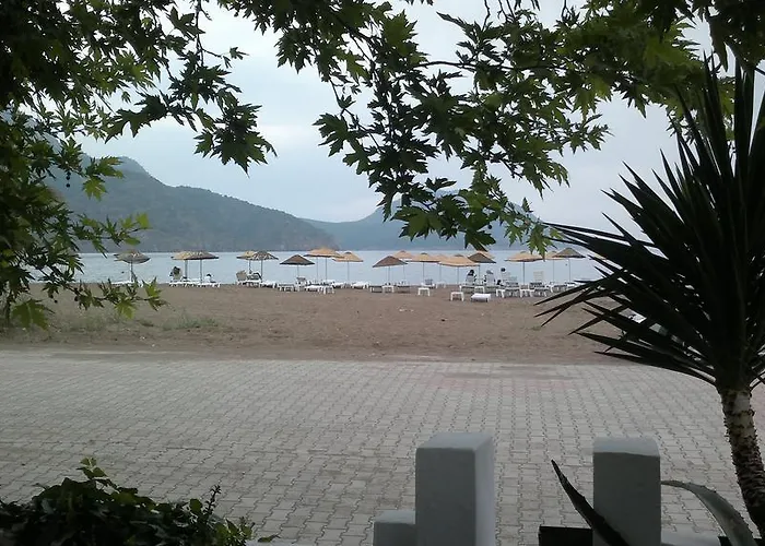 Meltem Адрасан